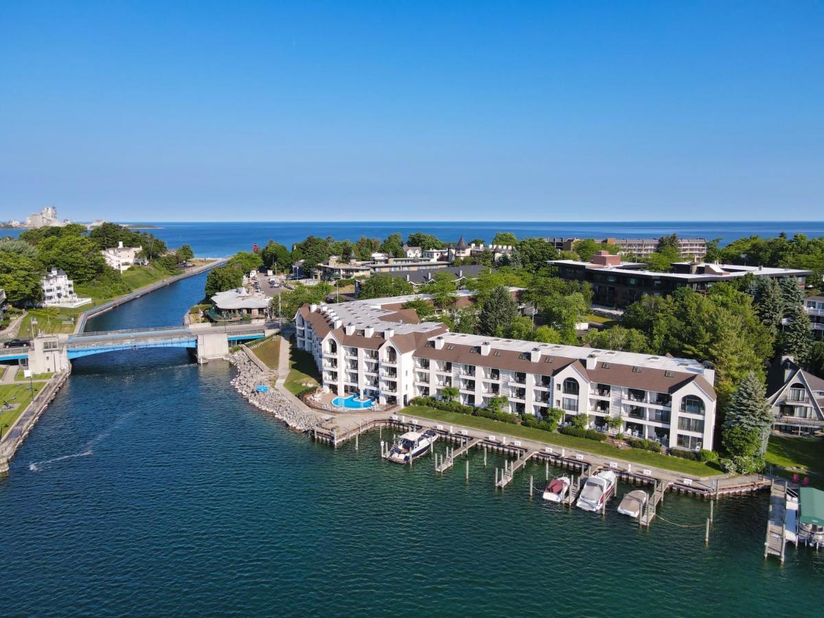 105 Edgewater Inn تشارليفويكس المظهر الخارجي الصورة