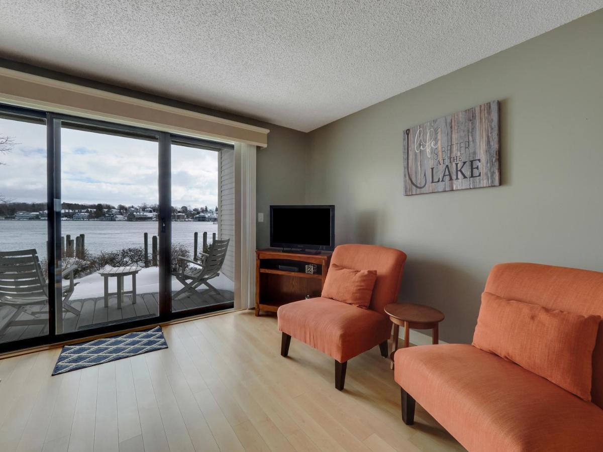 105 Edgewater Inn تشارليفويكس المظهر الخارجي الصورة